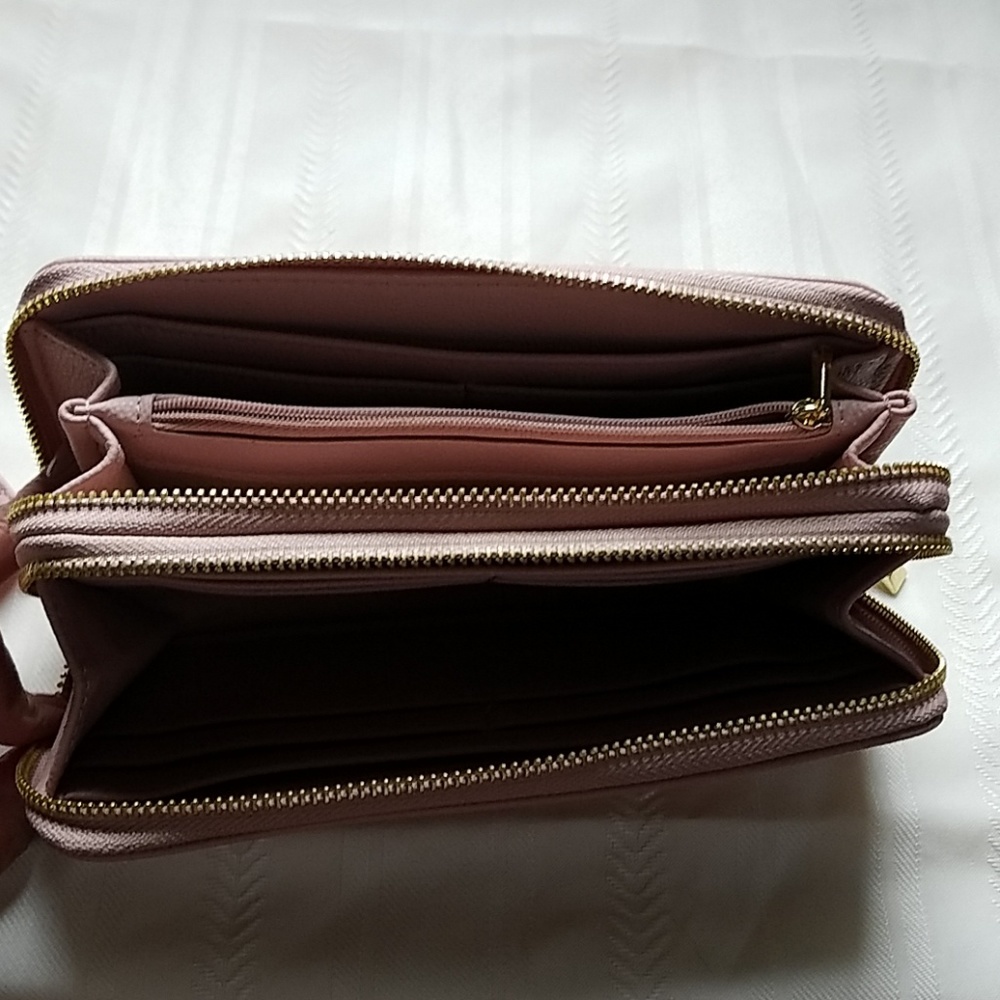 wallet - Picture 2 of 3